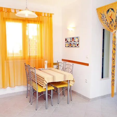 Studio Sabunike 5745a Apartment *
