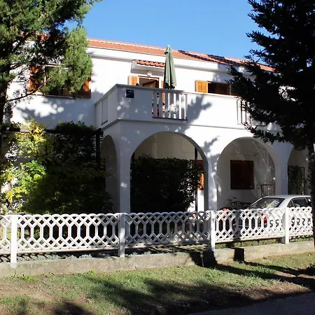 Studio Sabunike 5745a